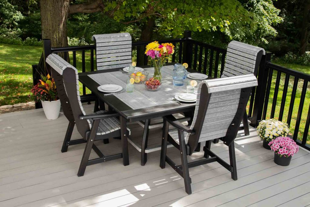 5-Piece Roll Back Dining Set